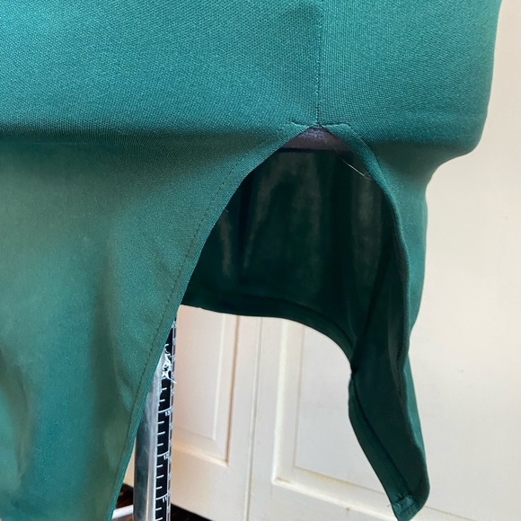 XS green dress - Picture 2 of 4